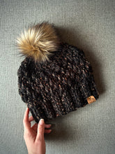 Charger l'image dans la galerie, Tuque amande grillée - Prêt à partir