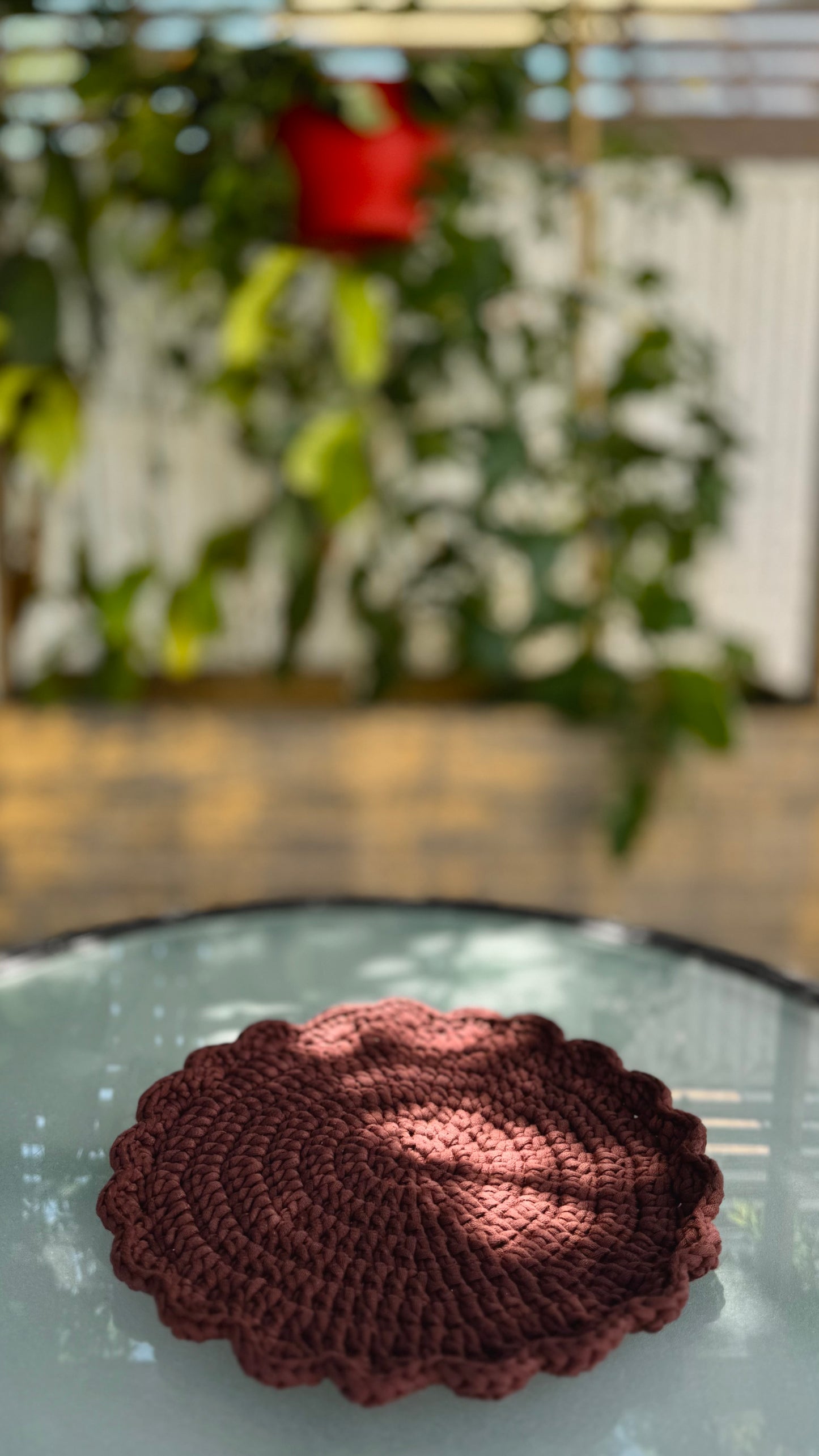 Sous-plat au crochet brun chocolat
