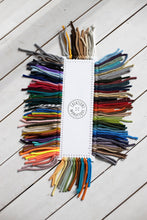 Charger l'image dans la galerie, *COMPLET* PRÉ-COMMANDE: Sac fourre-tout fait à la main - Couleur au choix