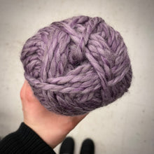 Charger l'image dans la galerie, Tuque molle (beanie laine épaisse) - Sur commande - Couleur au choix