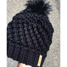 Charger l'image dans la galerie, Tuque classique noire - Sur commande