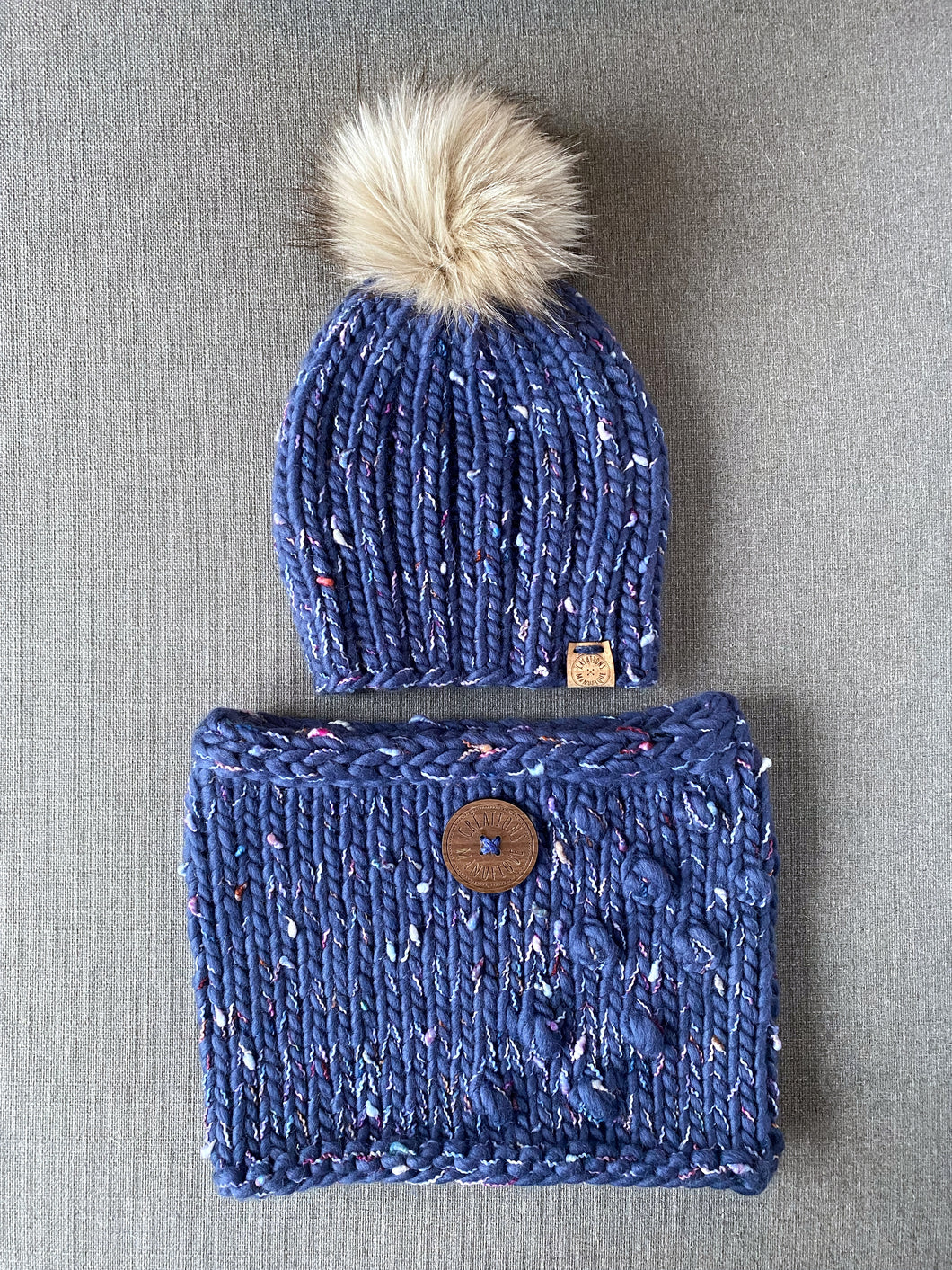 Cache-cou en laine de mérinos bleu - Création unique - Prêt à partir