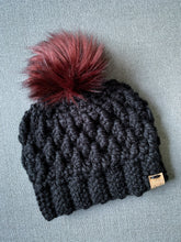 Charger l'image dans la galerie, Tuque classique noire - Sur commande