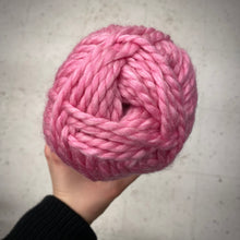 Charger l'image dans la galerie, Tuque molle (beanie laine épaisse) - Sur commande - Couleur au choix