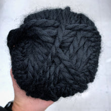 Charger l'image dans la galerie, Tuque molle (beanie laine épaisse) - Sur commande - Couleur au choix