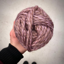 Charger l'image dans la galerie, Tuque molle (beanie laine épaisse) - Sur commande - Couleur au choix