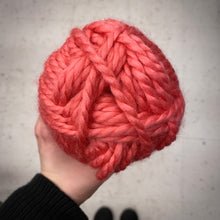 Charger l'image dans la galerie, Tuque molle (beanie laine épaisse) - Sur commande - Couleur au choix