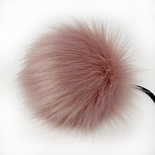 Charger l'image dans la galerie, Tuque Candy Crush - Sur commande - Pompon au choix