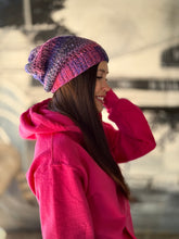 Load image into Gallery viewer, Tuque molle (beanie) mince - Violetta - Prêt à partir
