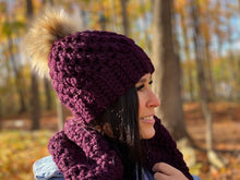 Load image into Gallery viewer, Soft wool-free beanie - Eggplant - Ready to go
