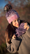 Load image into Gallery viewer, tuque &amp; foulard infini - Baies sauvage - prêt à partir
