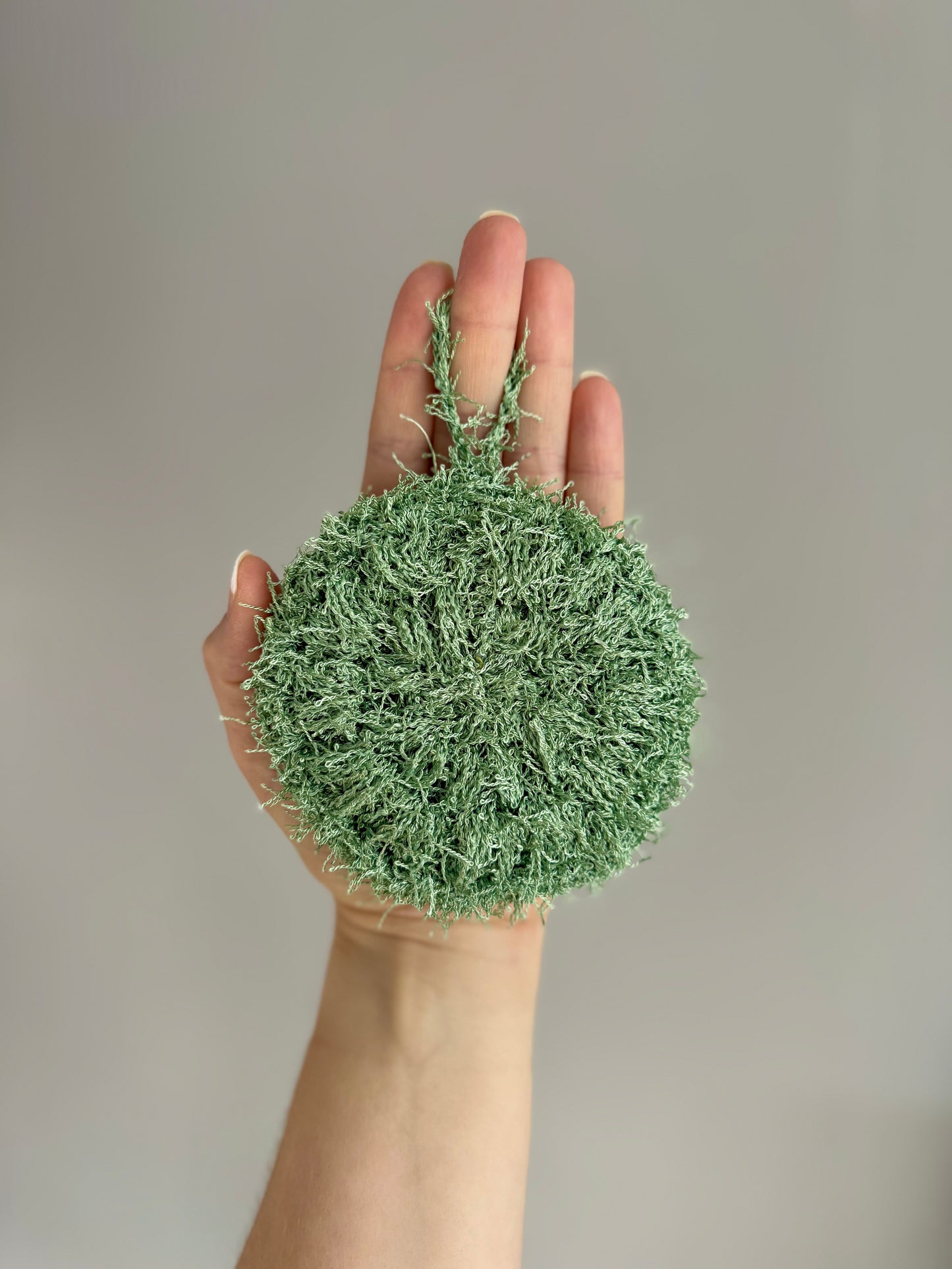 Éponge exfoliante faite à la main - Sauge - Prêt à partir