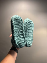 Load image into Gallery viewer, Pantoufles
