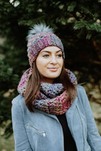 Load image into Gallery viewer, Candy Crush beanie - On order - Pompom of your choice
