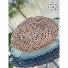 Load image into Gallery viewer, Handmade tote bag - Gabrielle model with round base - Coconut color - Ready to ship
