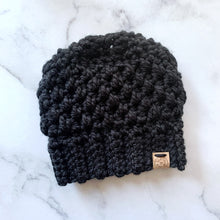 Charger l&#39;image dans la galerie, Tuque pour chignon noire - Prêt à partir
